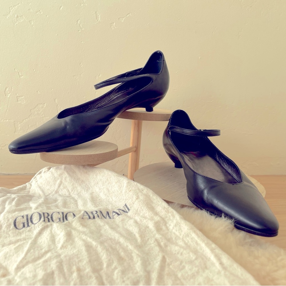 Giorgio Armani black leather Mary Janes in good condition. Size 7.